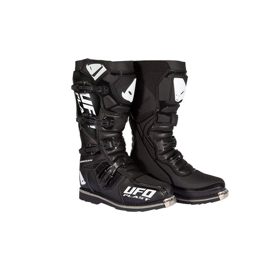 Bota Ufo Obsidian '23