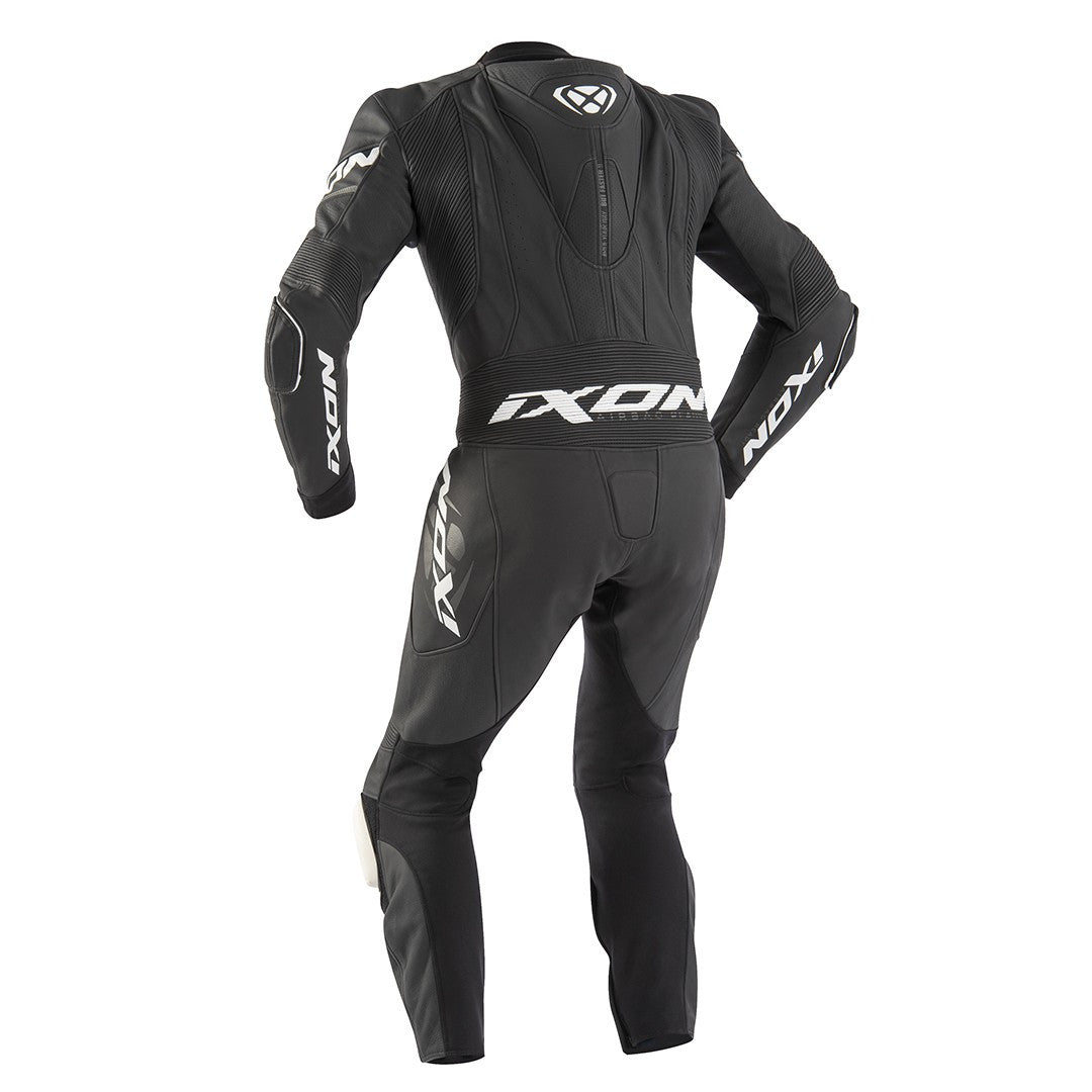 Traje Ixon Jackal
